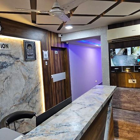 Hotel Ozone,아흐메다바드 외부 사진