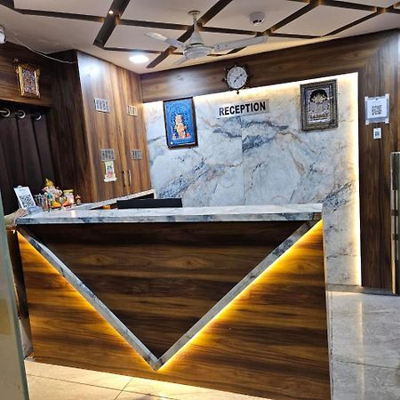 Hotel Ozone,아흐메다바드 외부 사진