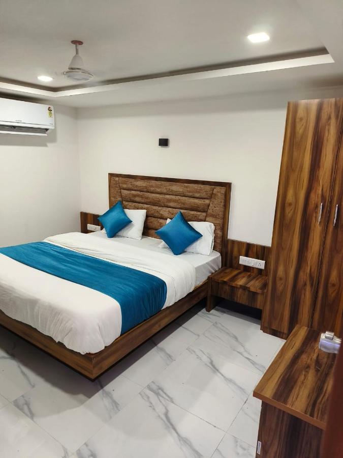 Hotel Ozone,아흐메다바드 외부 사진