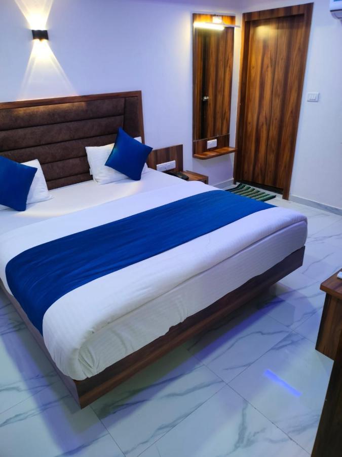 Hotel Ozone,아흐메다바드 외부 사진