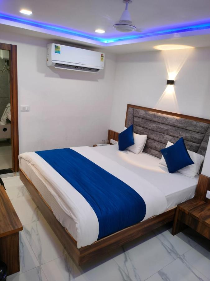 Hotel Ozone,아흐메다바드 외부 사진