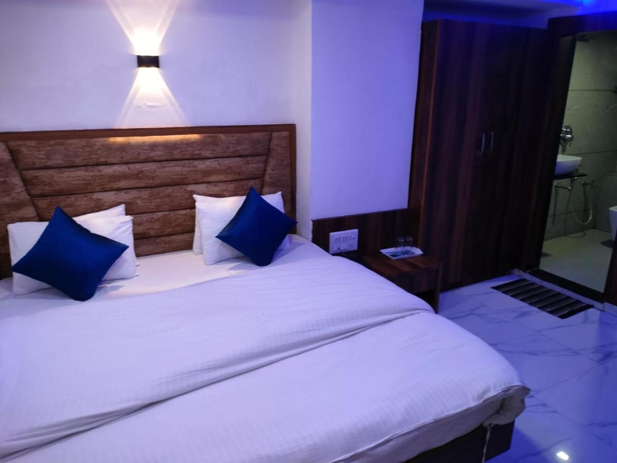 Hotel Ozone,아흐메다바드 외부 사진