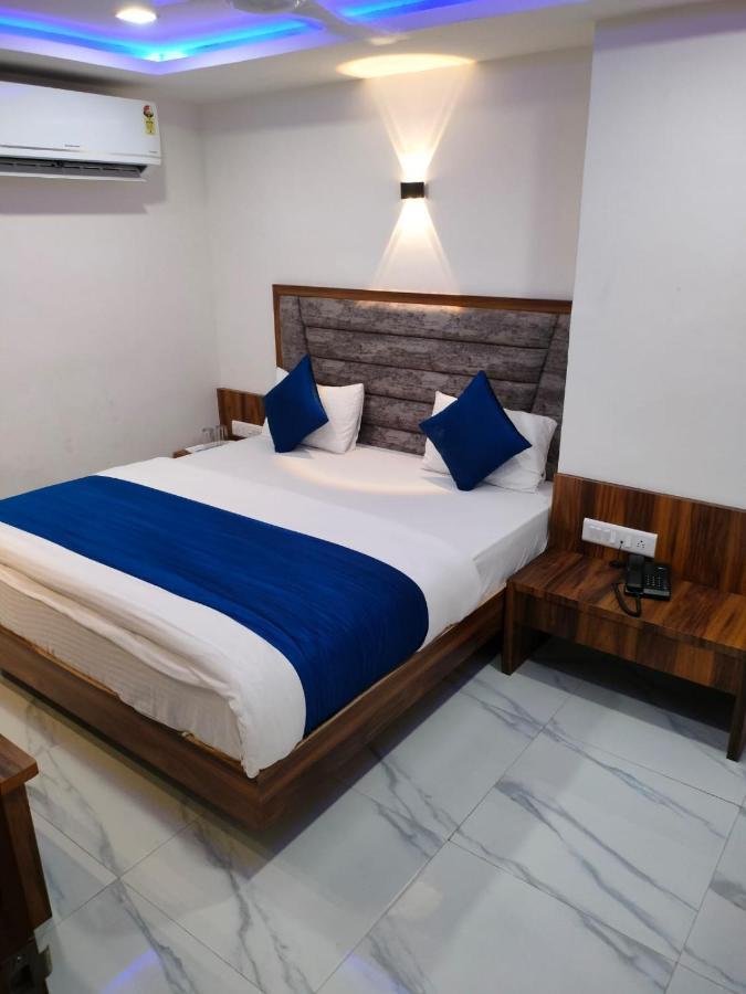 Hotel Ozone,아흐메다바드 외부 사진