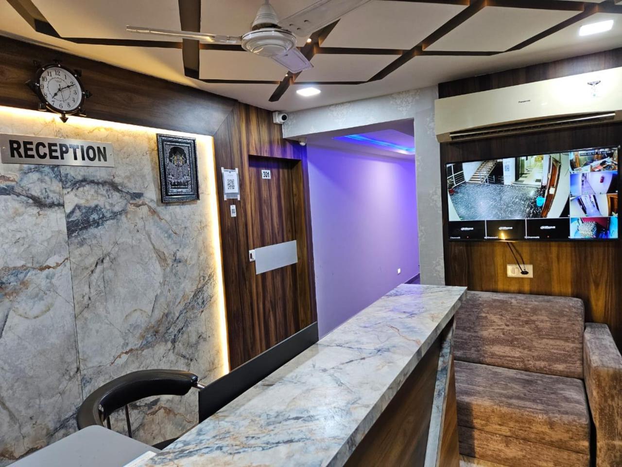 Hotel Ozone,아흐메다바드 외부 사진