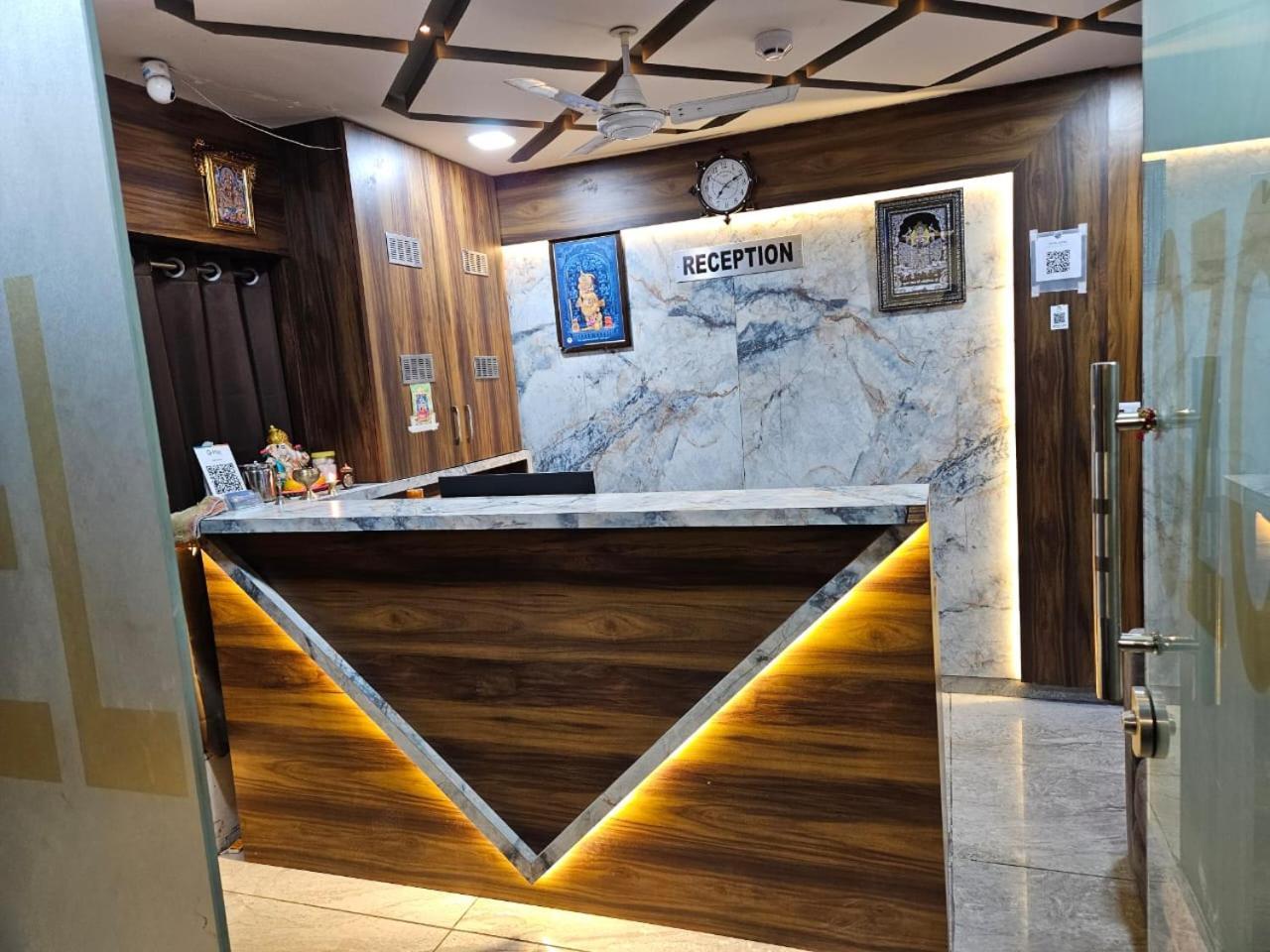 Hotel Ozone,아흐메다바드 외부 사진