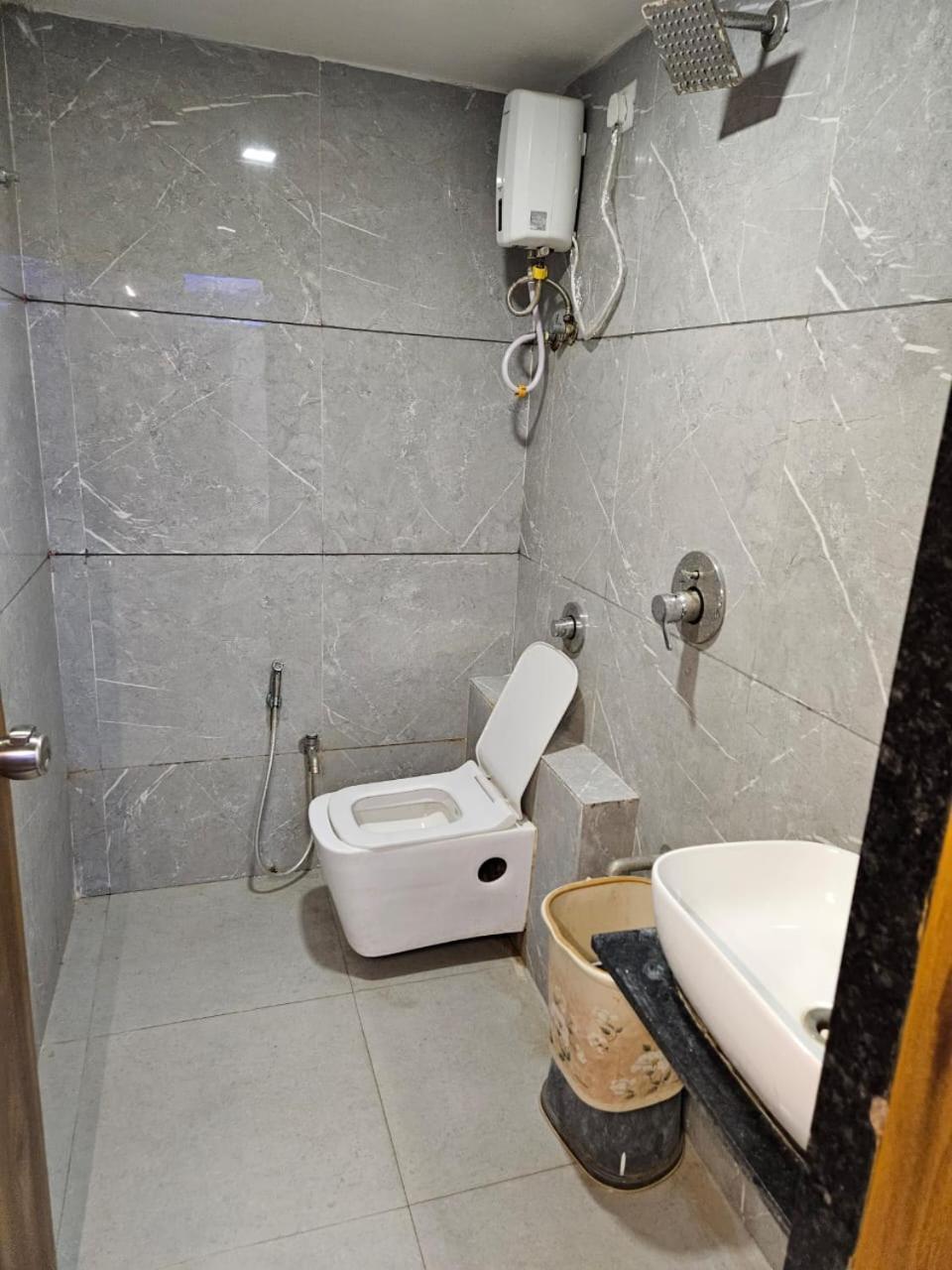 Hotel Ozone,아흐메다바드 외부 사진