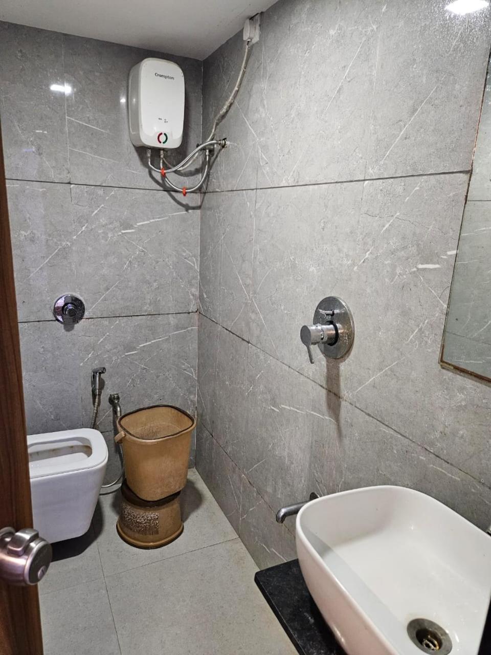 Hotel Ozone,아흐메다바드 외부 사진