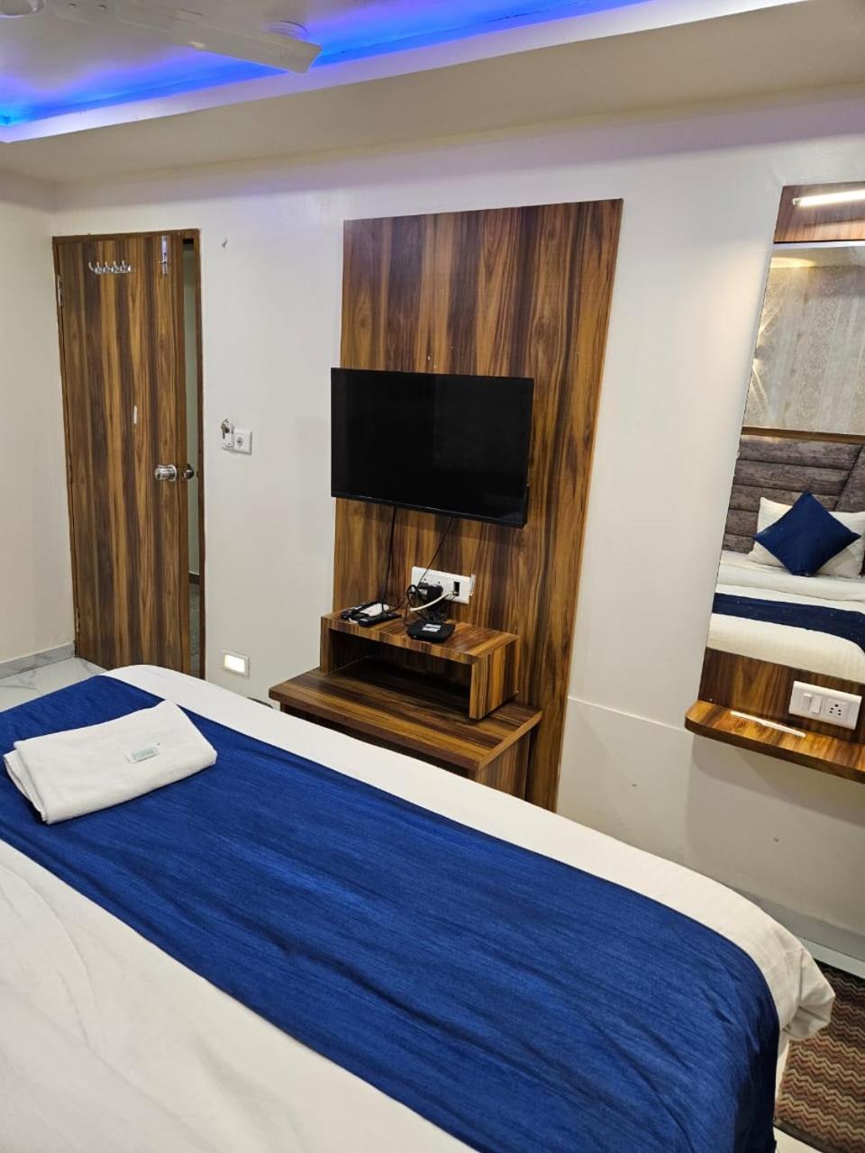 Hotel Ozone,아흐메다바드 외부 사진