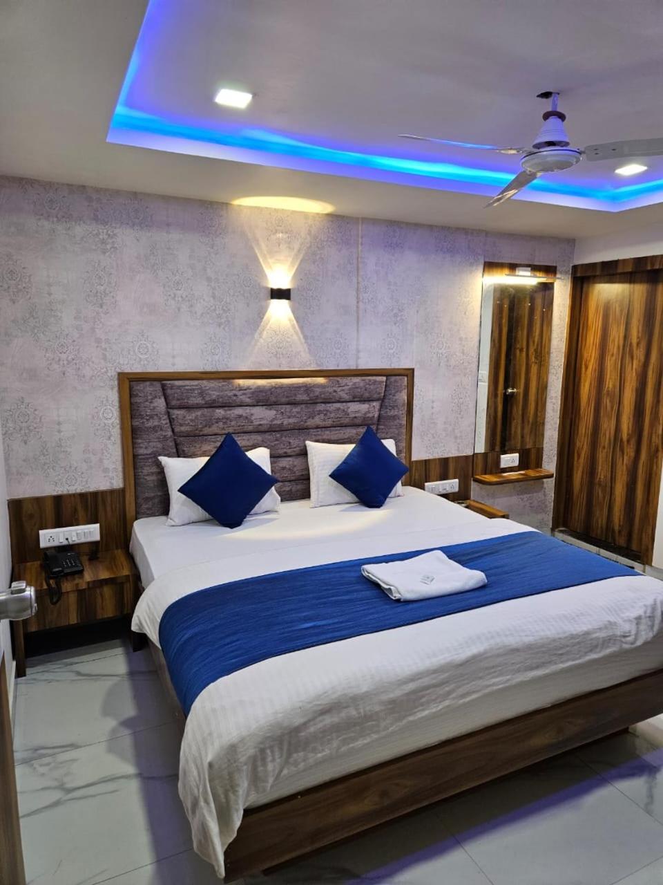 Hotel Ozone,아흐메다바드 외부 사진